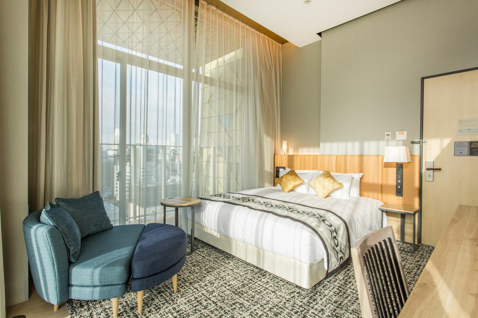 Premium King Room Balcony on the Top Floor Non-Smoking