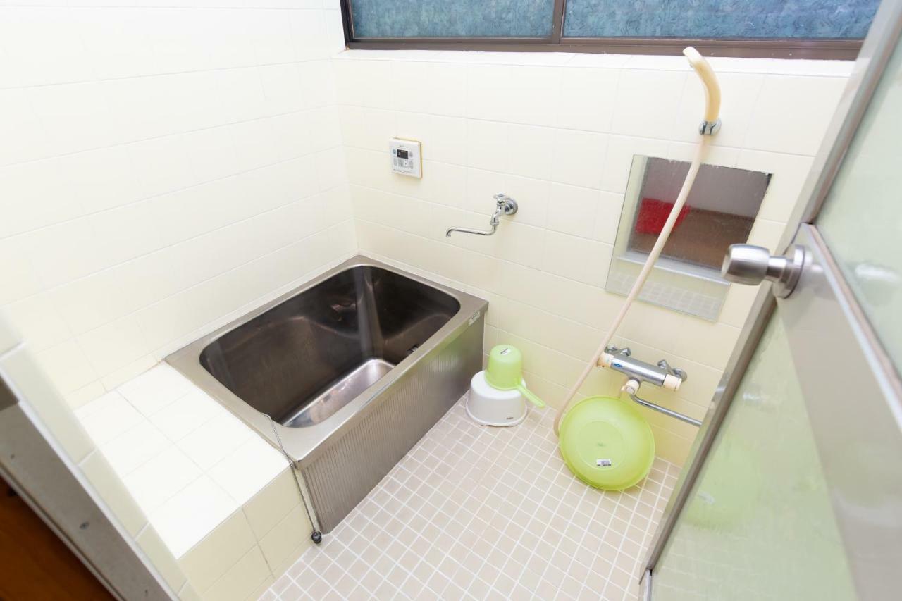 Two-Bedroom House,906945799:JPEG