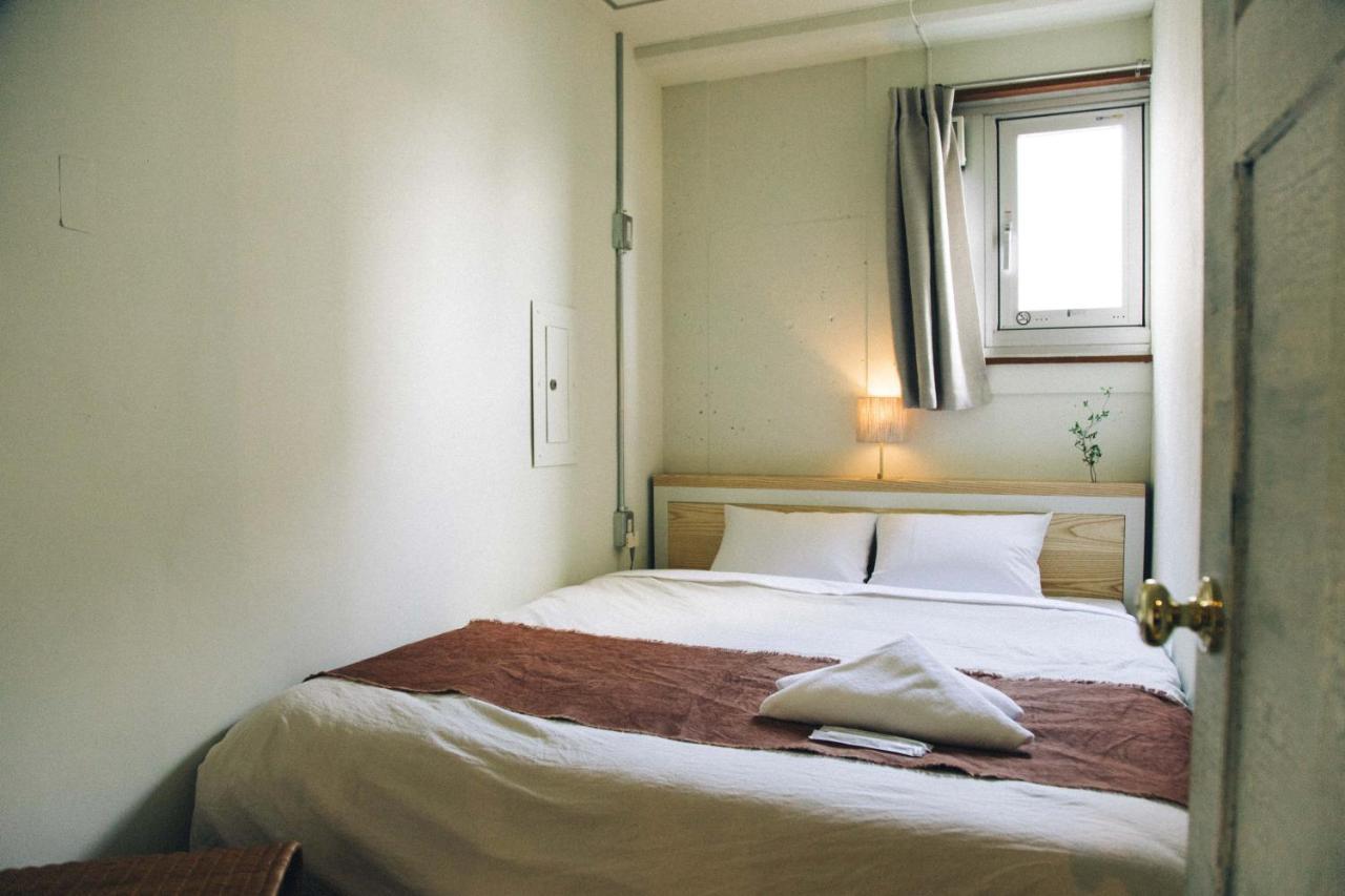 Economy Double Room,927042109:JPEG