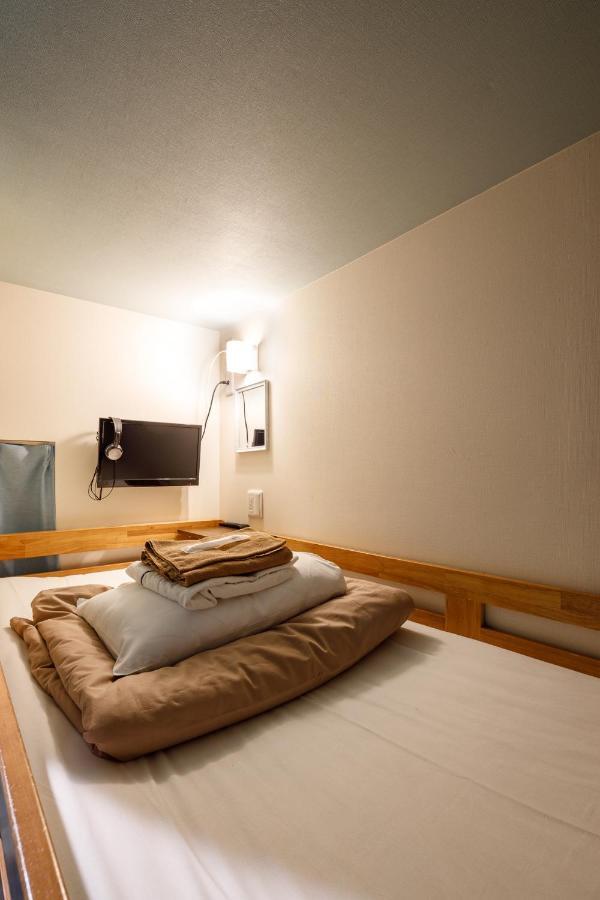 Upper Capsule Bed Mixed Dormitory,964916587:JPEG