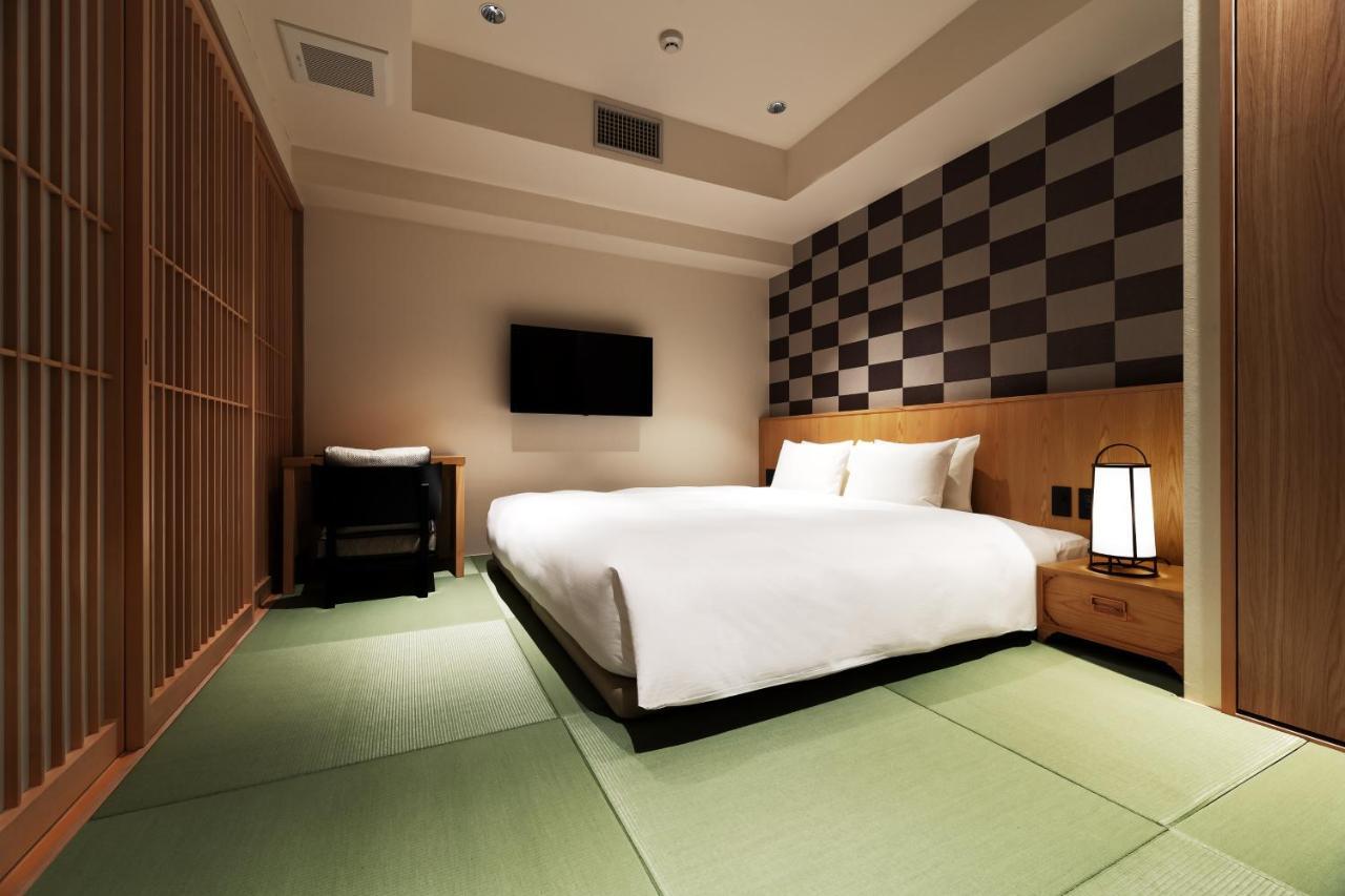 Japanese-Style King Bed Room Partially Open-Air Bath,965328679:JPEG