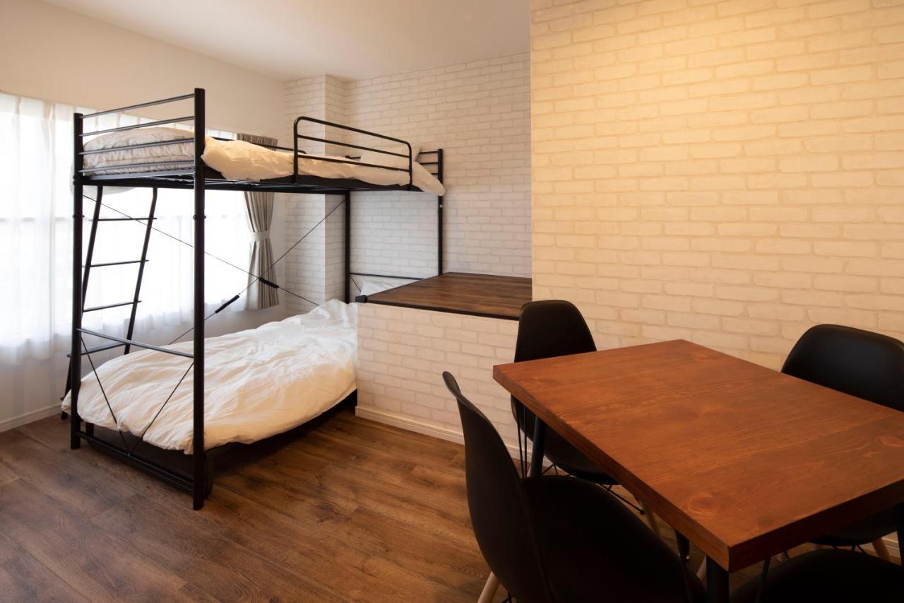 Chambre Quadruple avec Douche