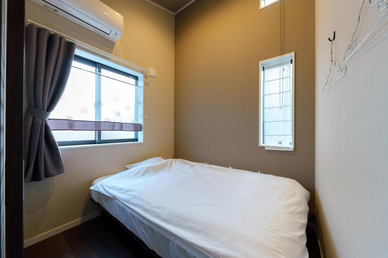 Four-Bedroom House,976714366:JPEG
