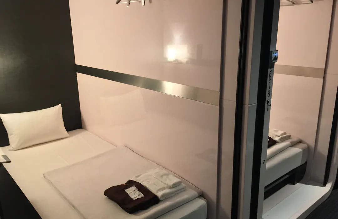 First Cabin Akasaka-1