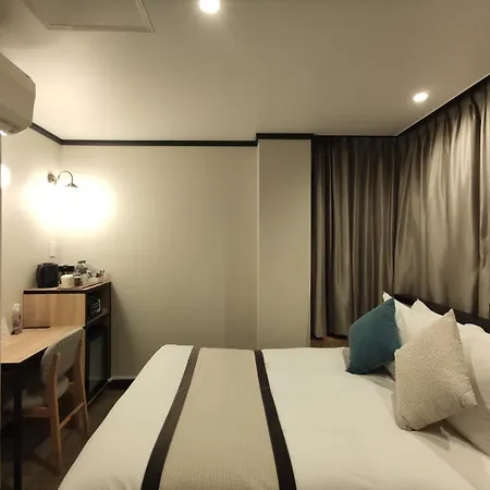 Yksi Sauna & Stay-3