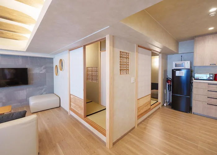 Premier Suite Shinjuku West 3F 4F Tokio