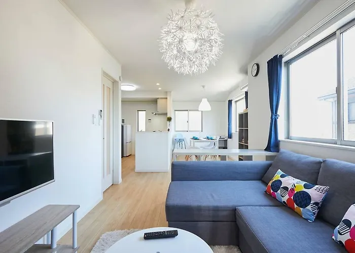 Villa Koiwa House With 3Br And Free Parking Great For Groups à Tōkyō